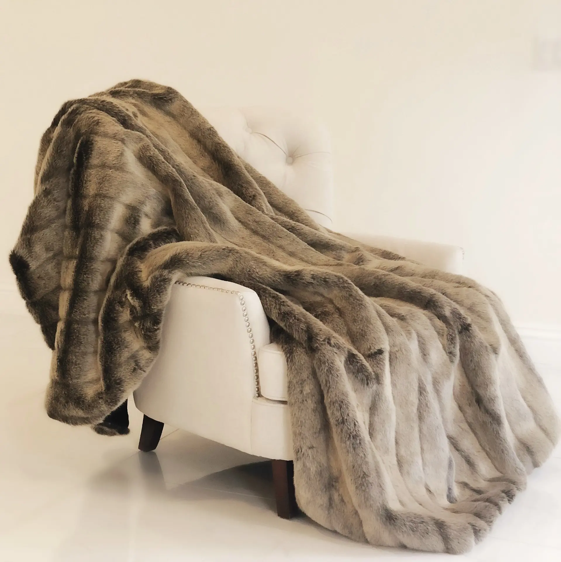 Frost Mink Dark Brown Faux Fur Luxury Throw - Image 2